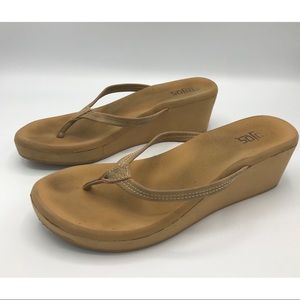 2.5 Inch Wedge Flojos - Beige